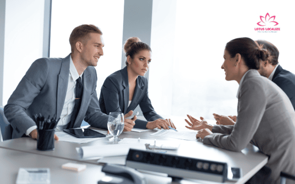Nhu cầu phiên dịch đàm phán tăng mạnh ở thương mại, đầu tư, công nghệ, pháp lý, với tiếng Anh thương mại là phổ biến nhất.