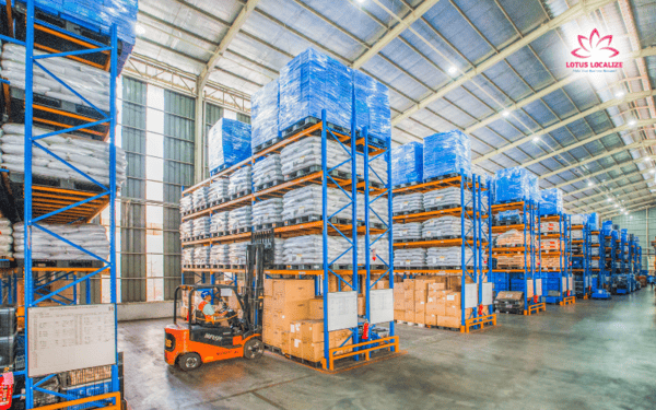 Phiên dịch hiện trường là cầu nối ngôn ngữ tại công trường, nhà máy và các buổi kiểm tra thực tế, giúp các bên giao tiếp hiệu quả ngay tại địa điểm làm việc.